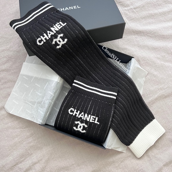 Auth BNIB Chanel 24C Black Classic CC Logo Leg Warmers / Gaiters - Picture 2 of 6
